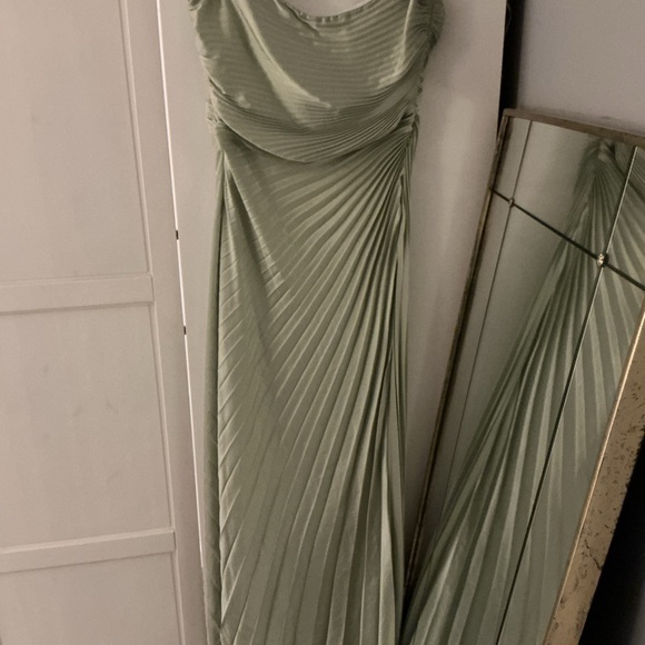 A.L.C. | Bianca Strapless Pleated Dress in Light Green - Picture 3 of 4